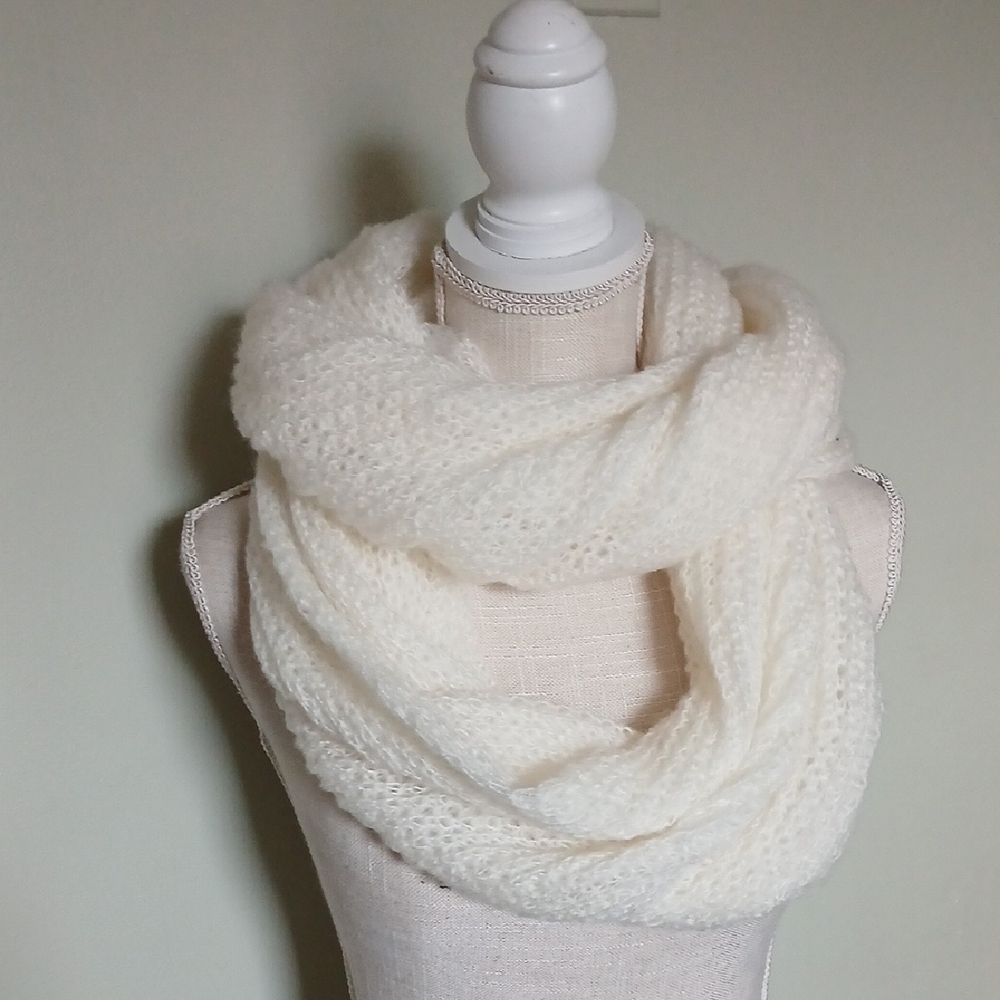 West Loop White Open Knit Scarf